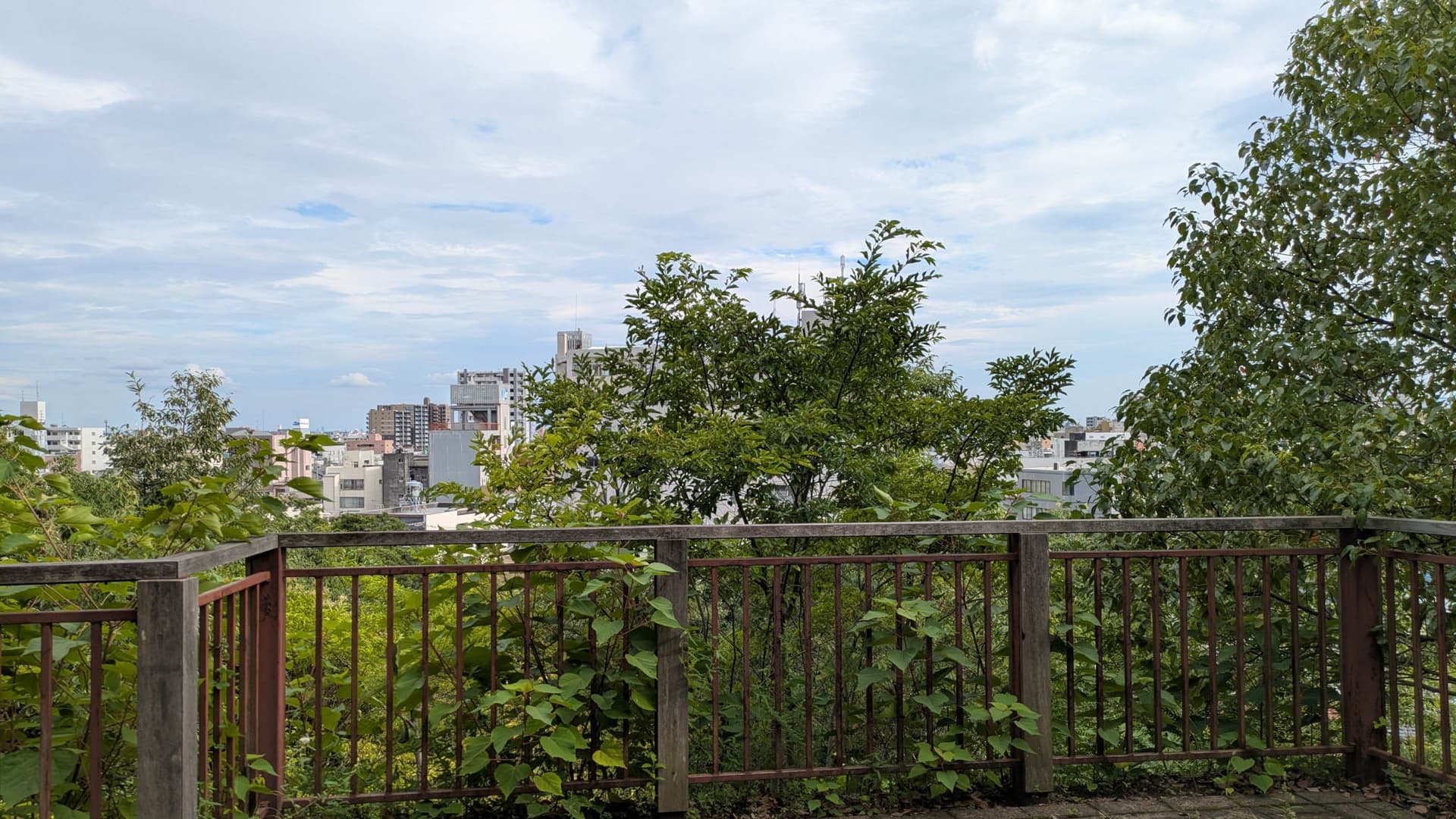 Vue du parc Kashimori dans la réalité