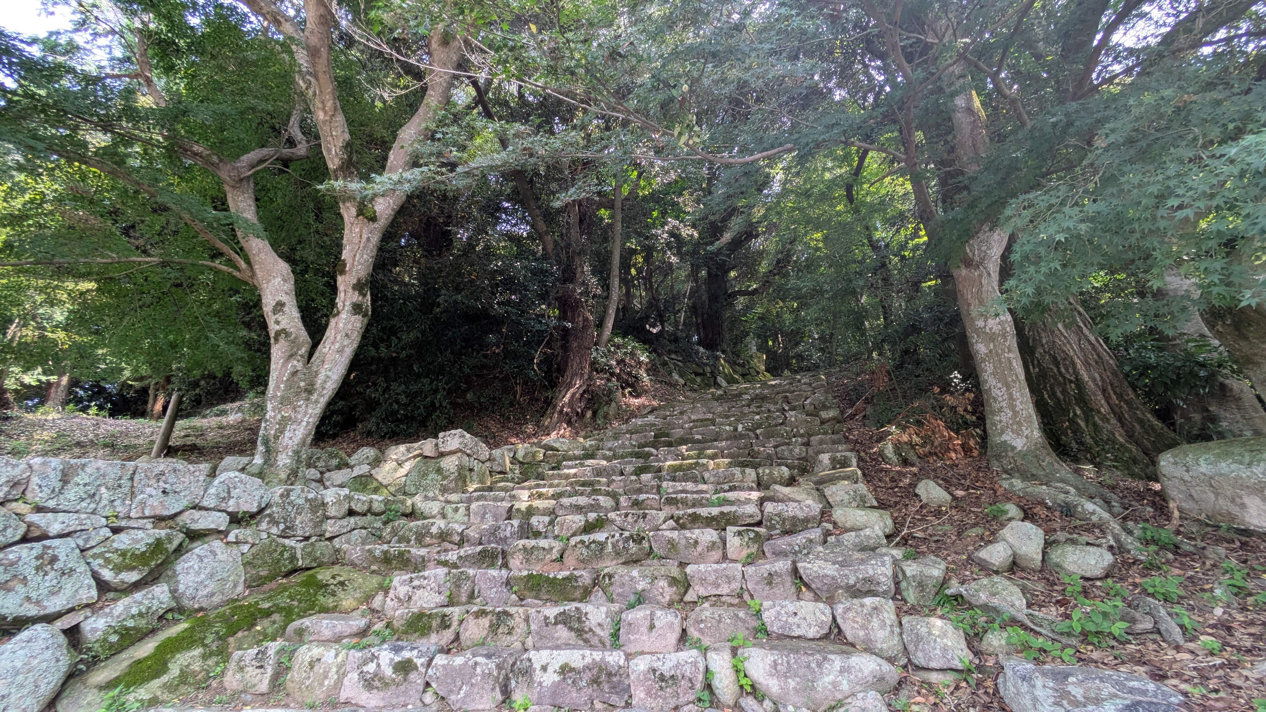 Marches du château d'Azuchi
